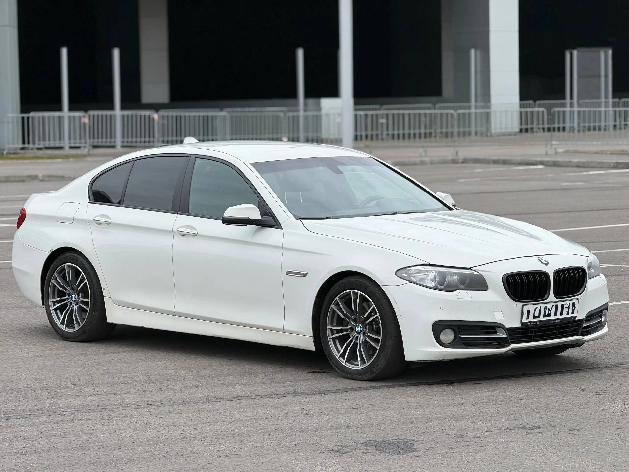 Продажа BMW 528I 2013 года - Авто в Санкт-Петербург