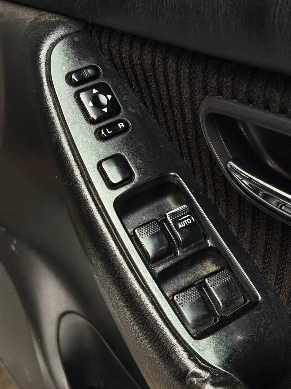 Subaru Legacy 2.5 2002 года - Авто в Екатеринбург