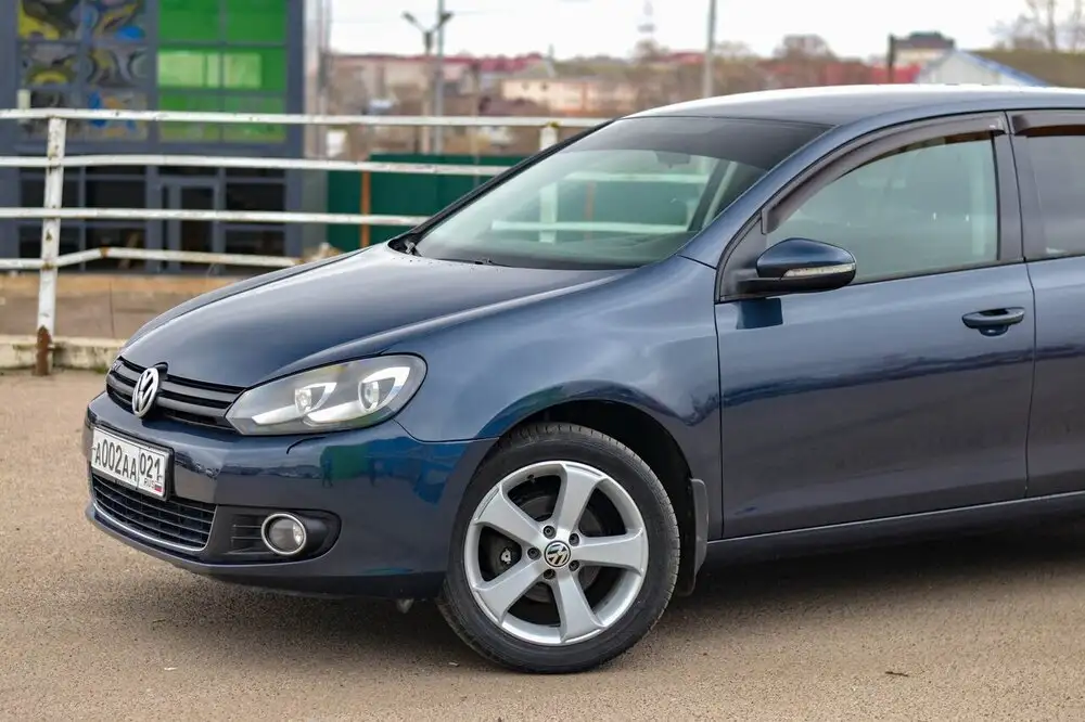 Volkswagen Golf 2010 года - Авто в Канаш