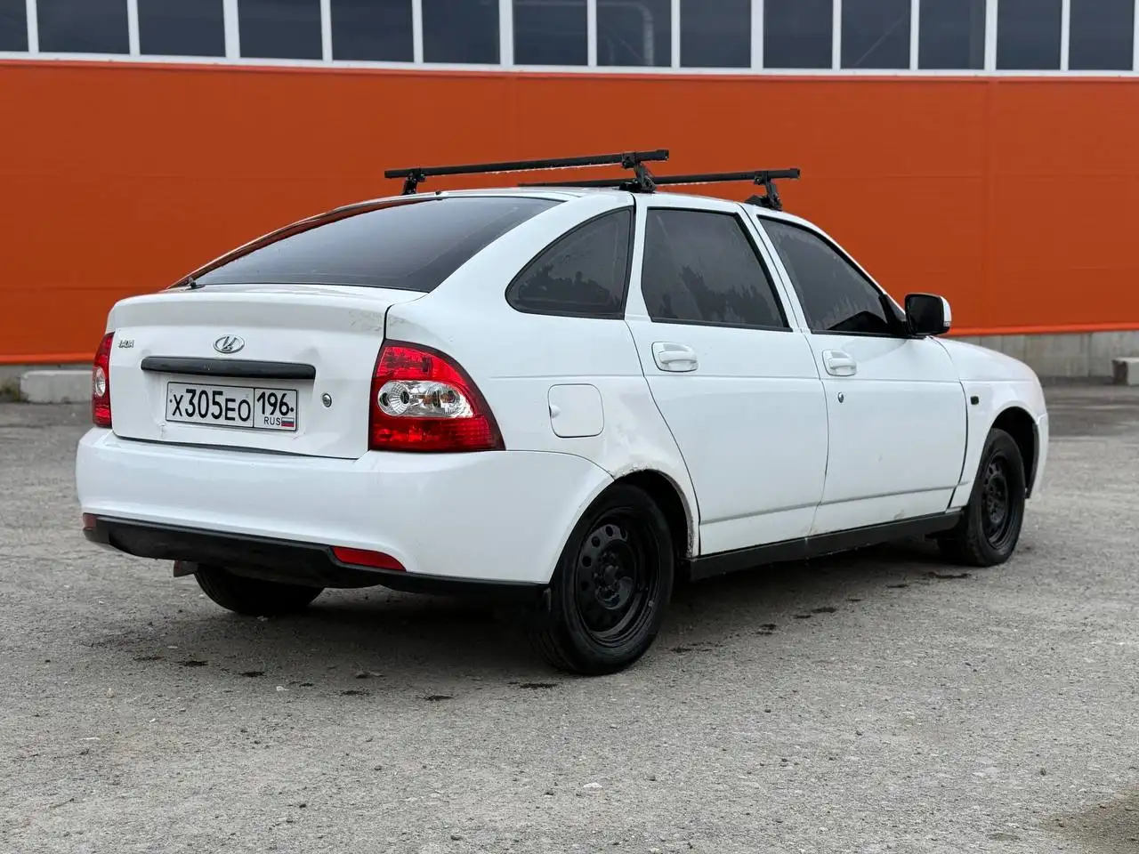 Продажа Приоры 2010 года - Легковые автомобили (Авто) в Екатеринбург