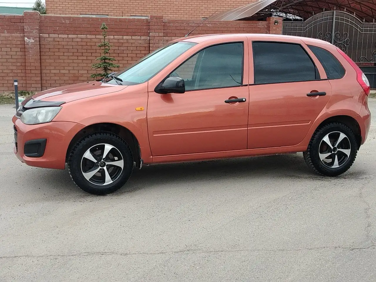 Lada 2013 - Авто в Неизвестно