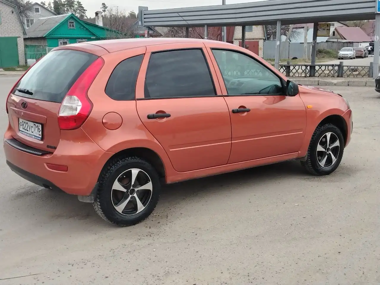 Lada 2013 - Авто в Неизвестно