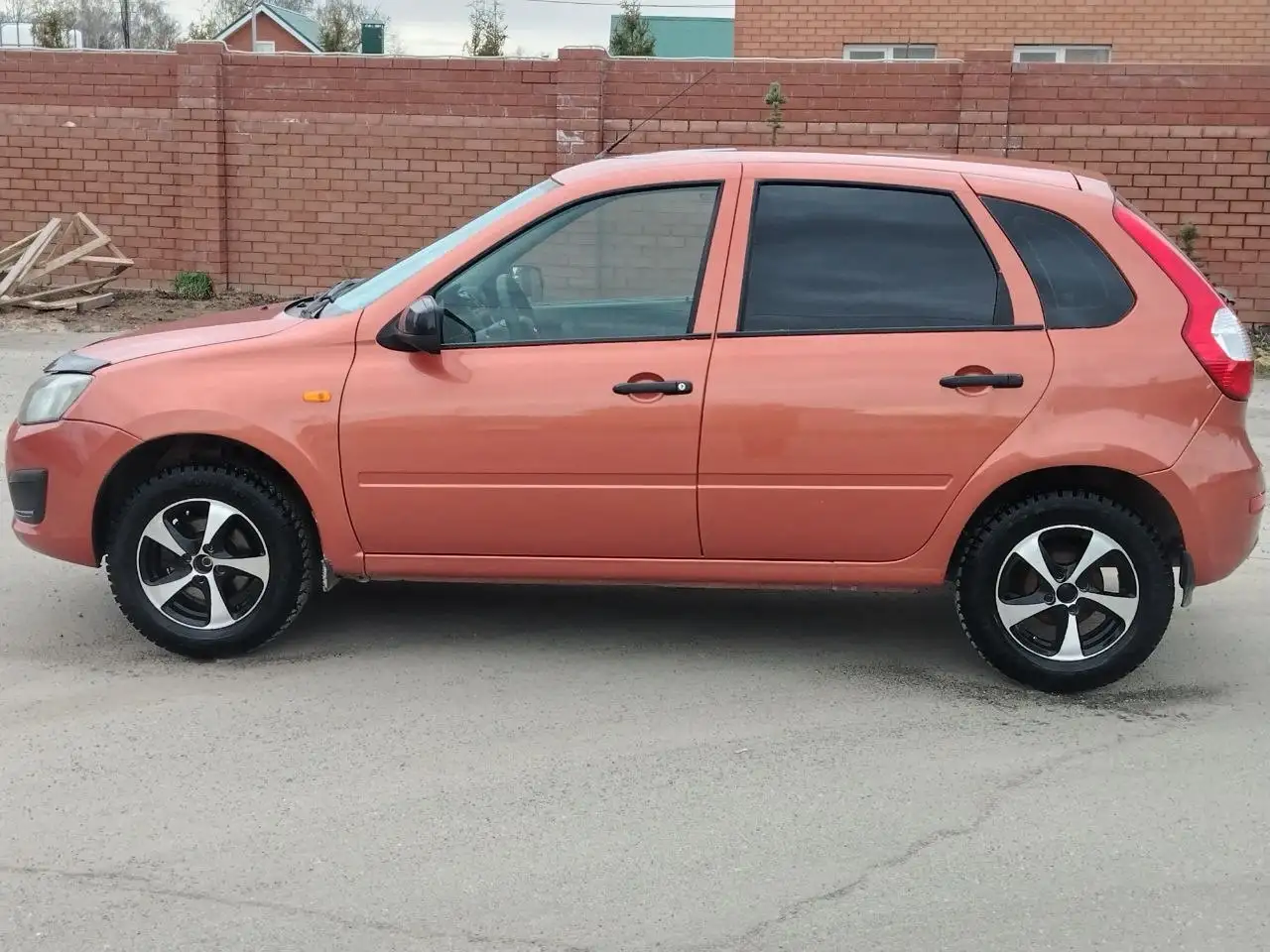 Lada 2013 - Авто в Неизвестно