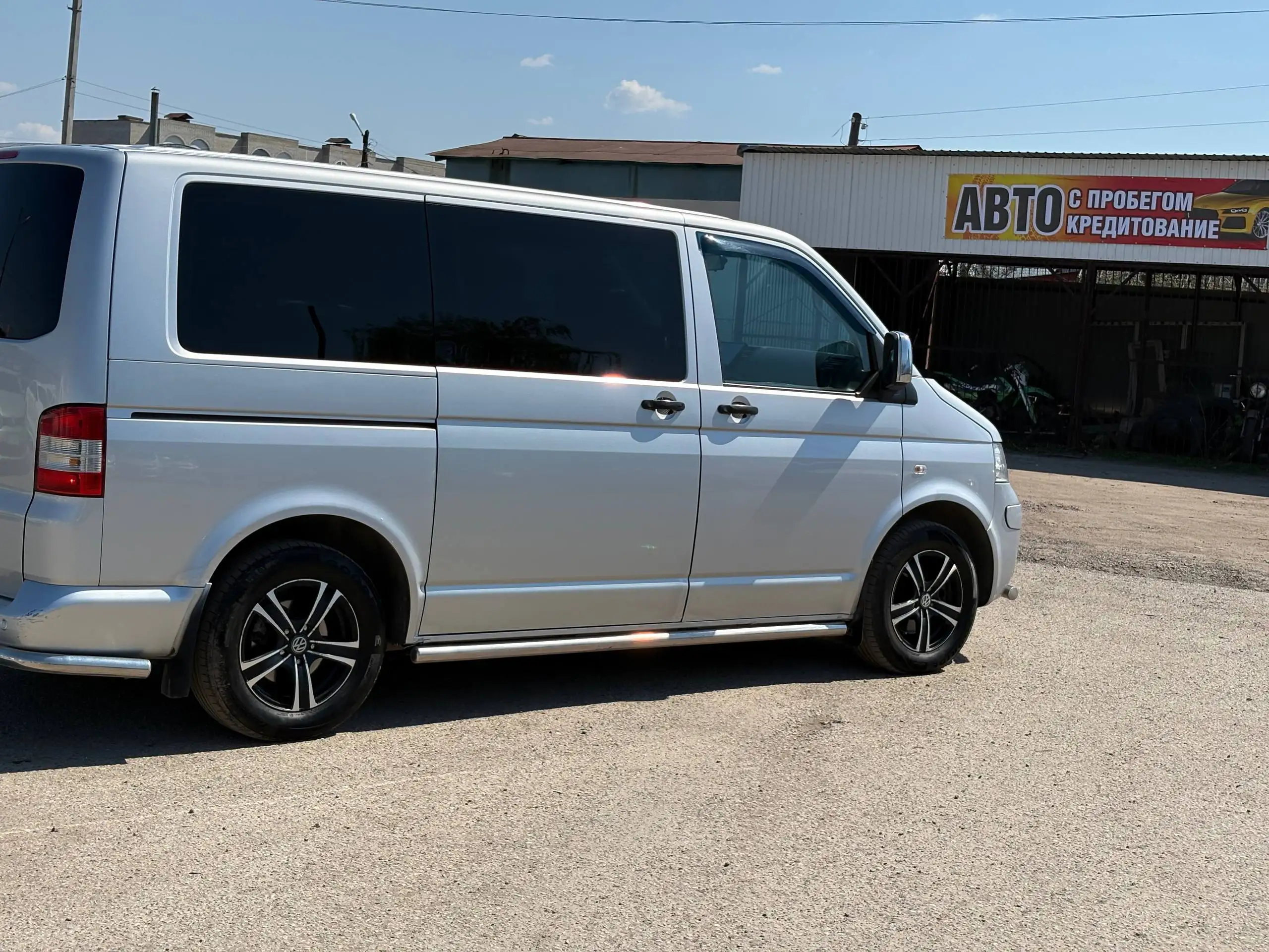 Volkswagen Multivan 2008 - Микроавтобусы (Авто) в Канаш