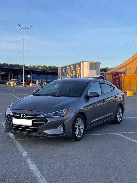 Hyundai Elantra 2019 2.0 АКПП - Продажа поддержанных авто в Екатеринбург