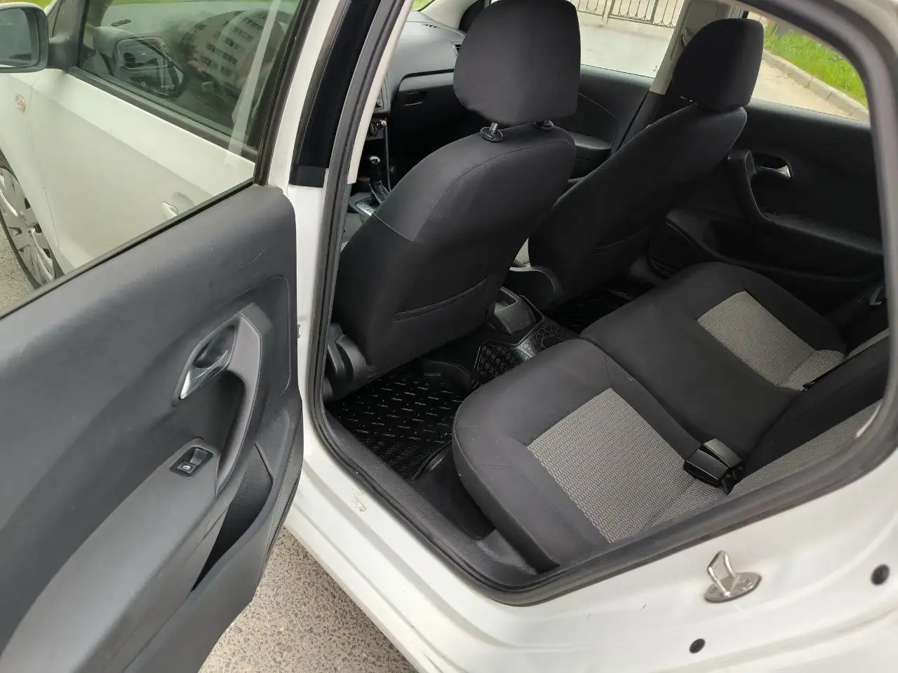 Volkswagen Polo 2014, 1.6 AT - Легковые автомобили (Авто) в Казань