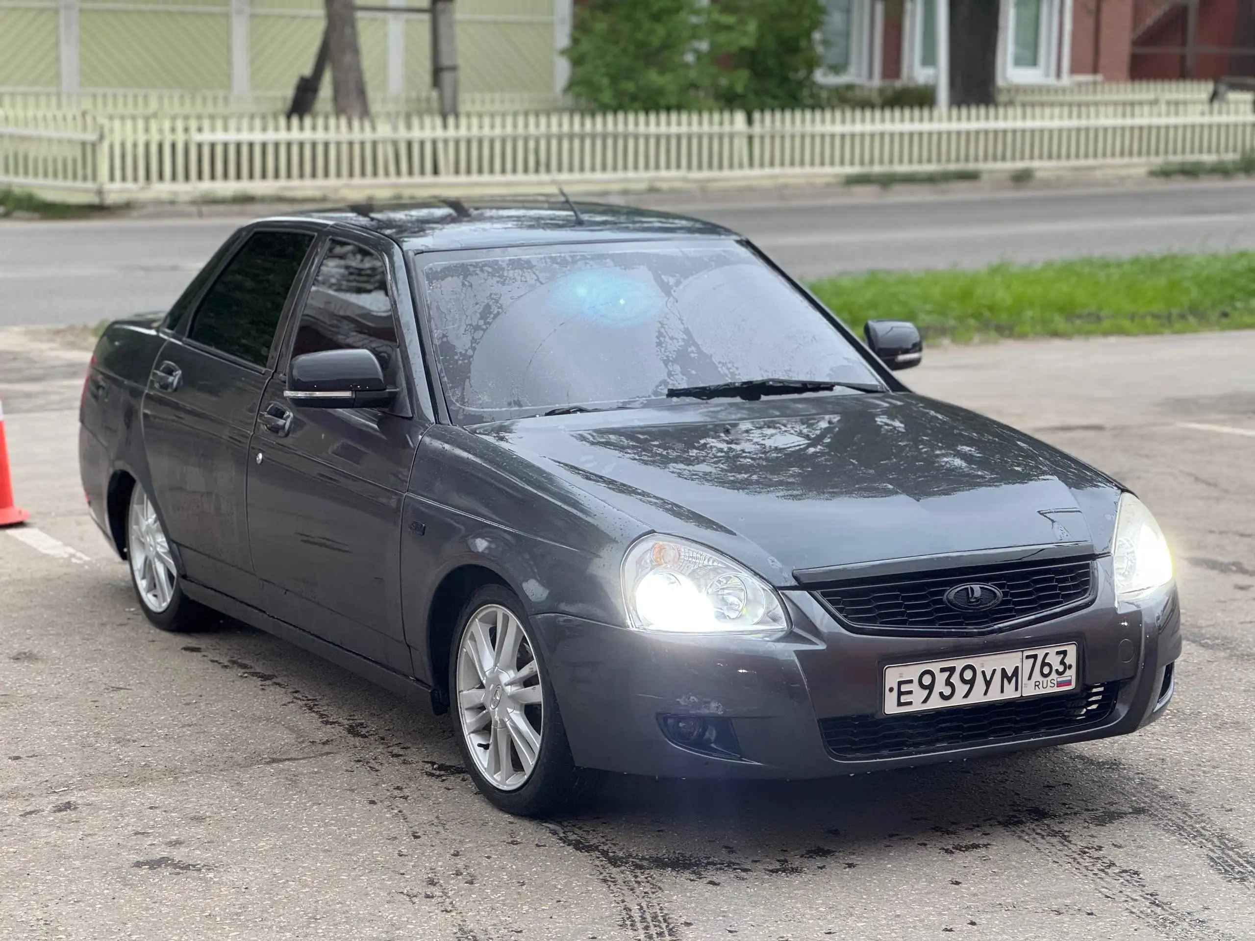 Приора 12 года с кондиционером - Легковые автомобили (Авто) в Самара