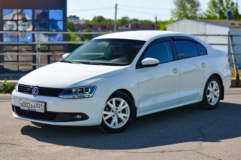 Volkswagen Jetta 2012 года - Легковые автомобили (Авто) в Канаш