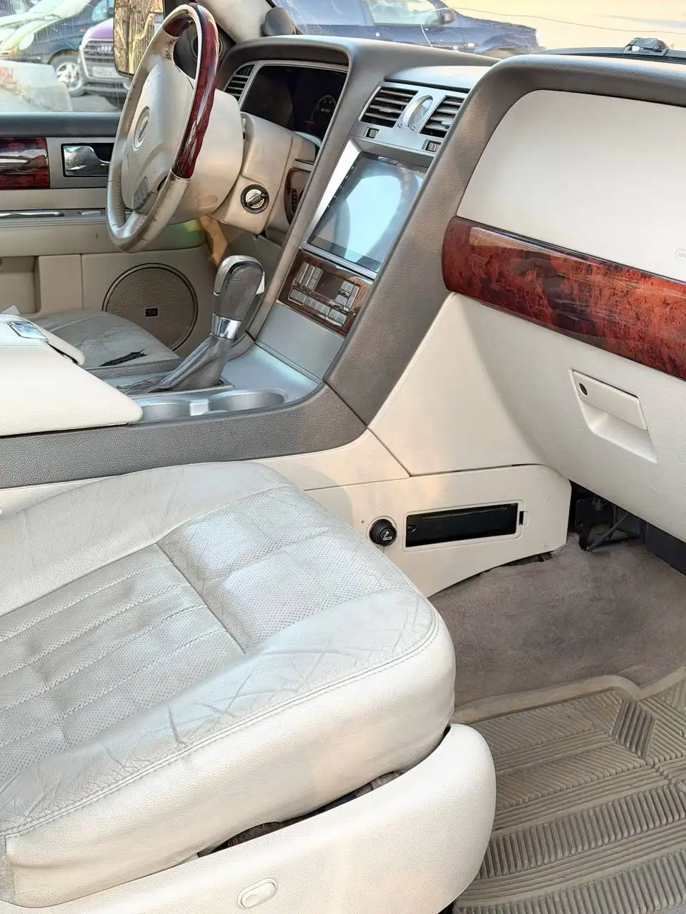 Lincoln Navigator - Продажа - Внедорожники (Авто) в Екатеринбург