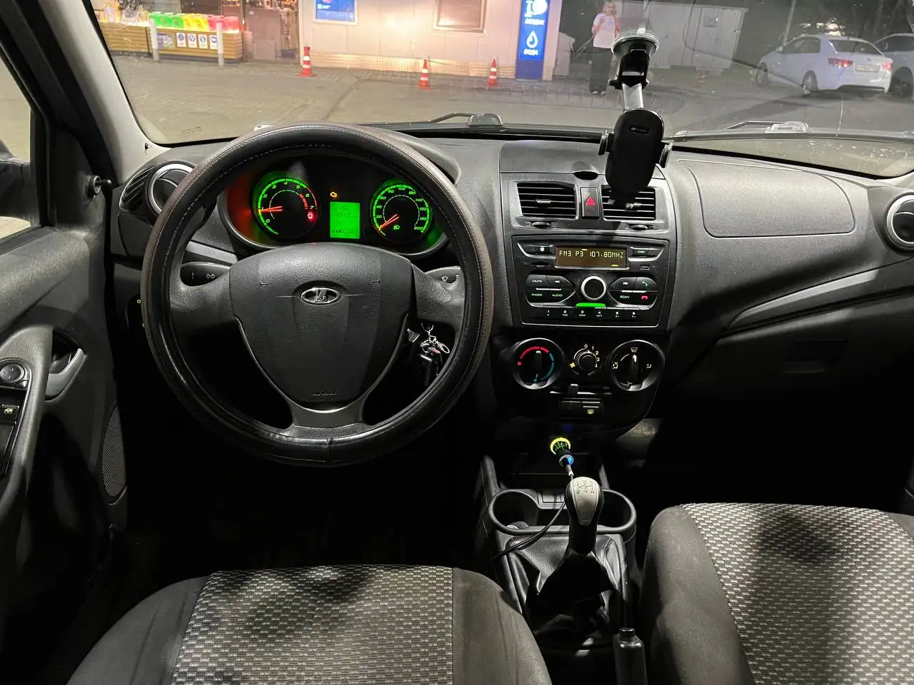 Lada Kalina 2015 года в отличном состоянии - Легковые автомобили (Авто) в Казань