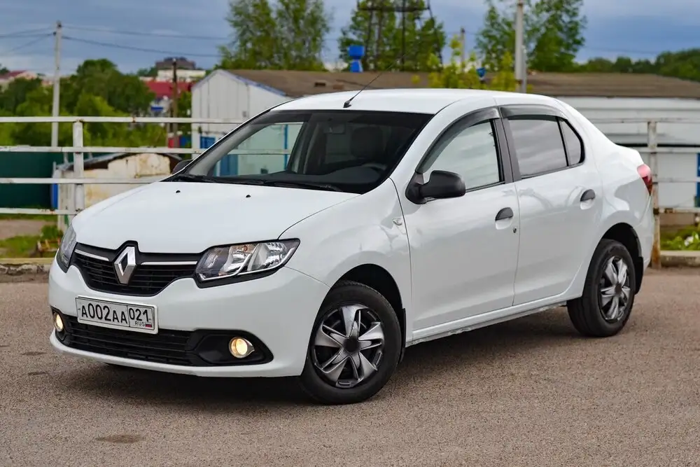 Renault Logan 2015 в отличном состоянии - Авто в Канаш