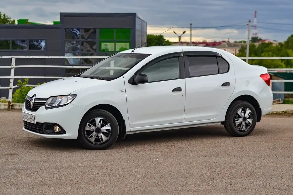 Renault Logan 2015 в отличном состоянии - Авто в Канаш