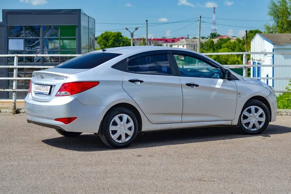 Hyundai Solaris 2015 в кредит или за наличные - Легковые автомобили (Авто) в Канаш