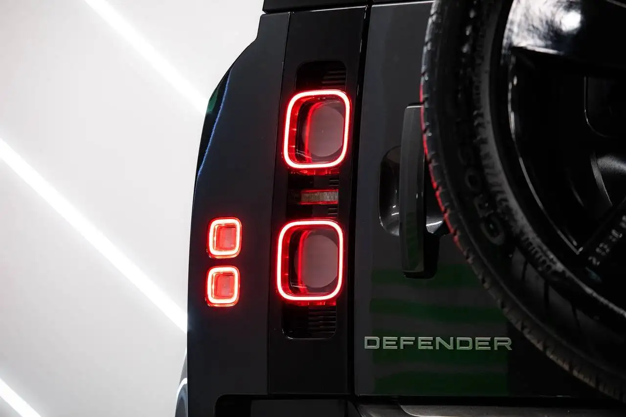 Land Rover Defender 2021 - Внедорожники (Авто) в Москва