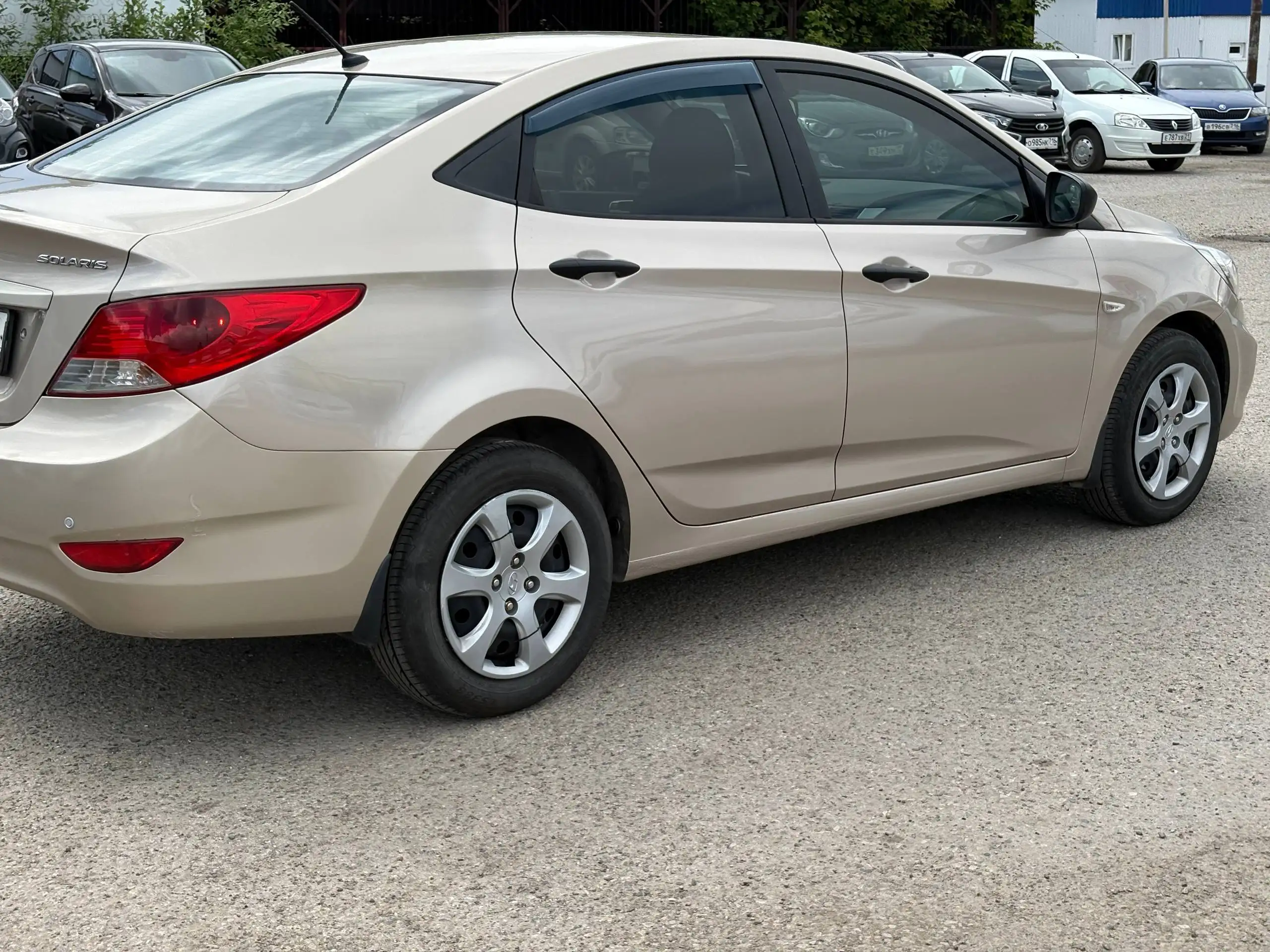 Hyundai Solaris 2011 в кредит или наличные - Легковые автомобили (Авто) в Канаш
