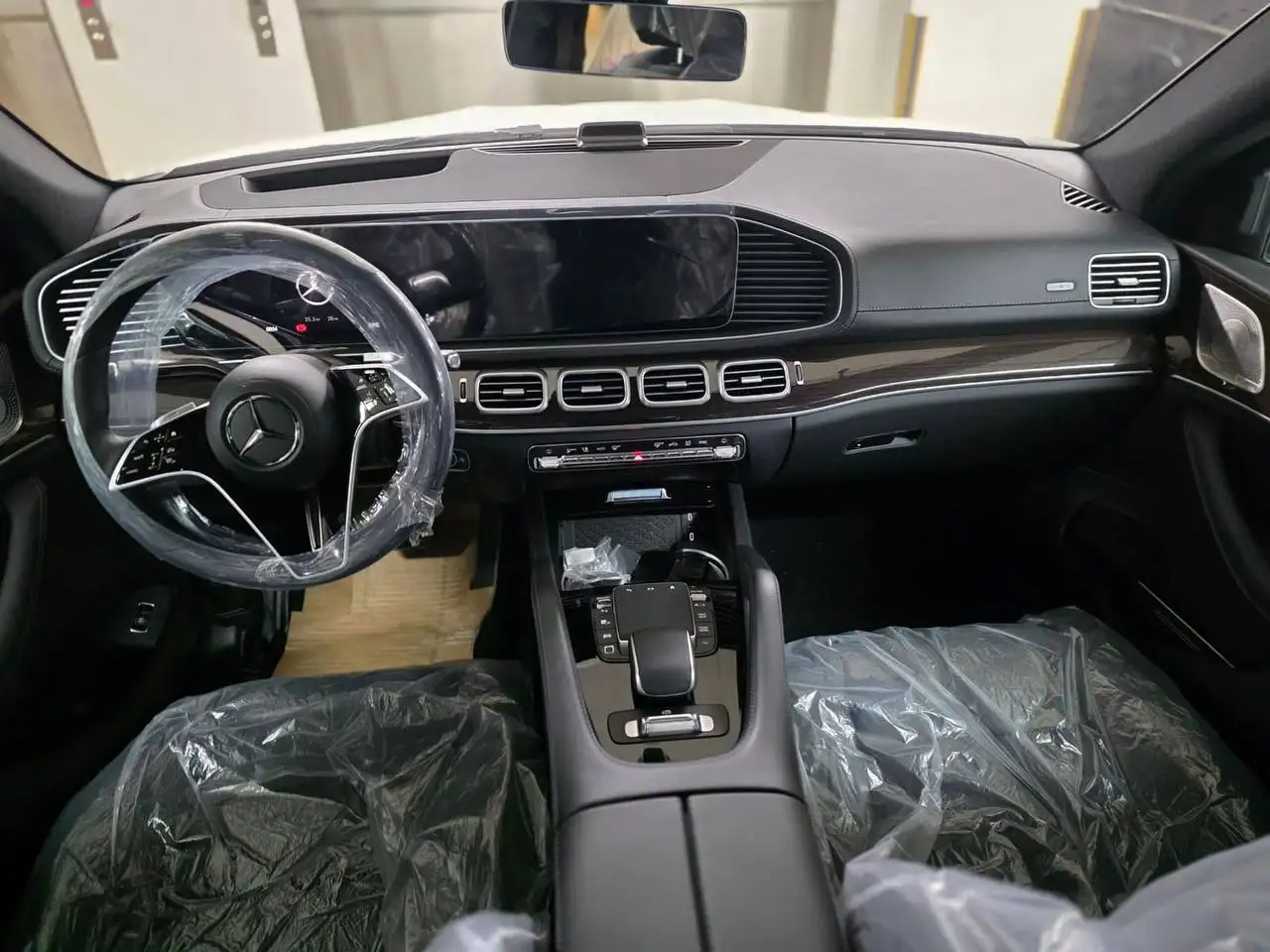 Mercedes-Benz GLE 450d 4MATIC 2026 года в наличии - Легковые автомобили (Авто) в Неизвестно