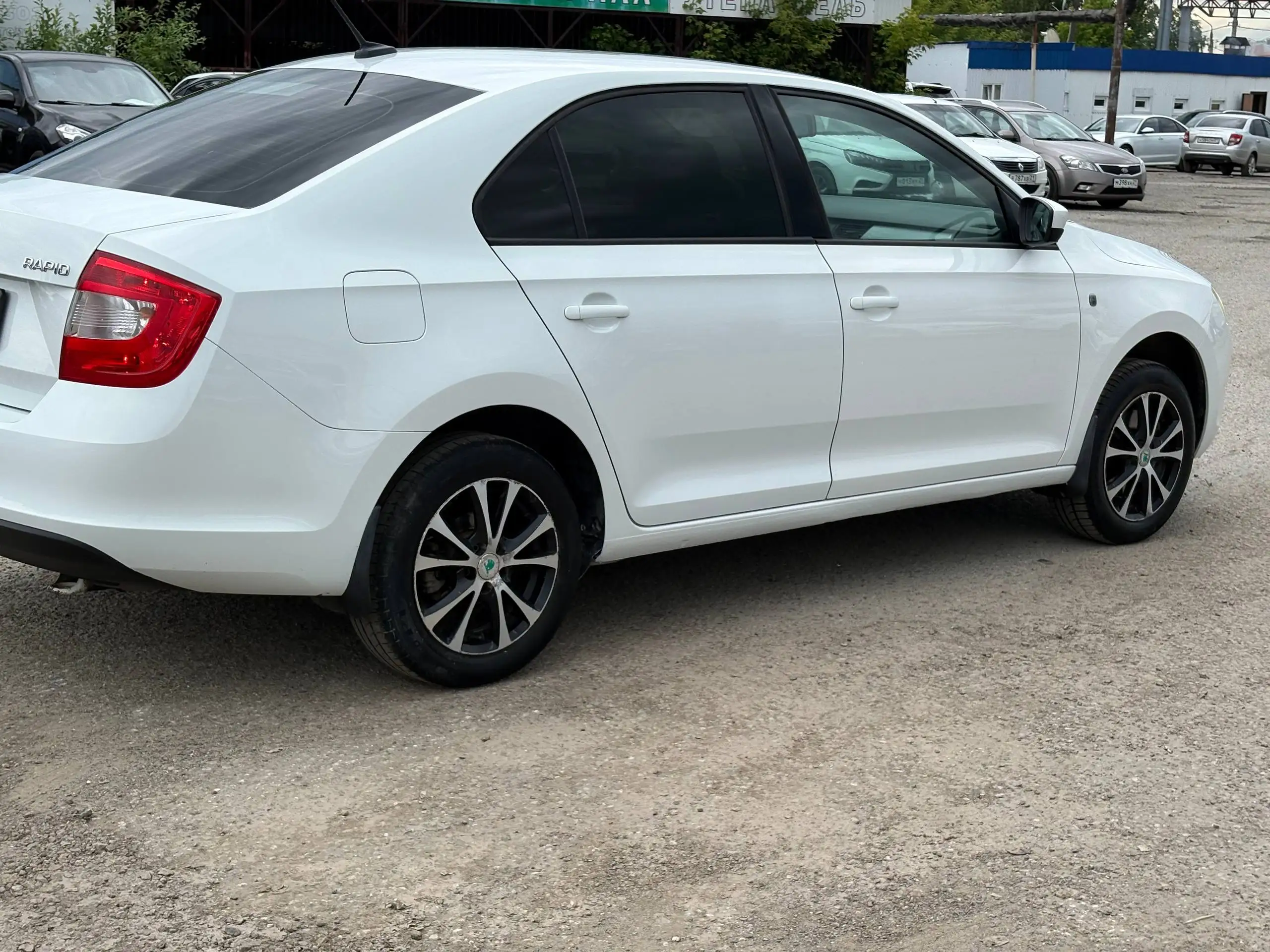 Skoda Rapid 2017 в кредит 20 тыс/мес - Легковые автомобили (Авто) в Канаш