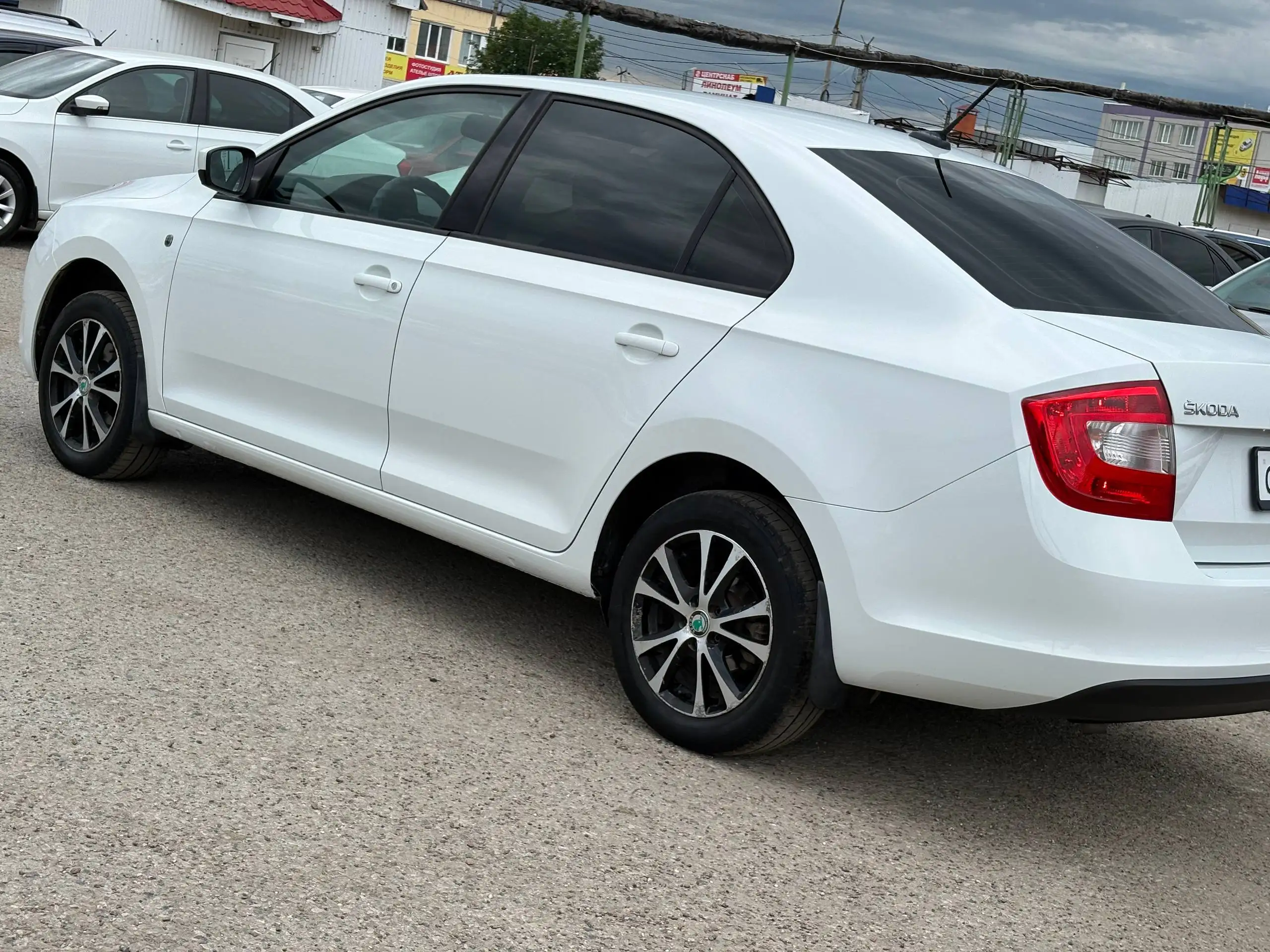 Skoda Rapid 2017 в кредит 20 тыс/мес - Легковые автомобили (Авто) в Канаш