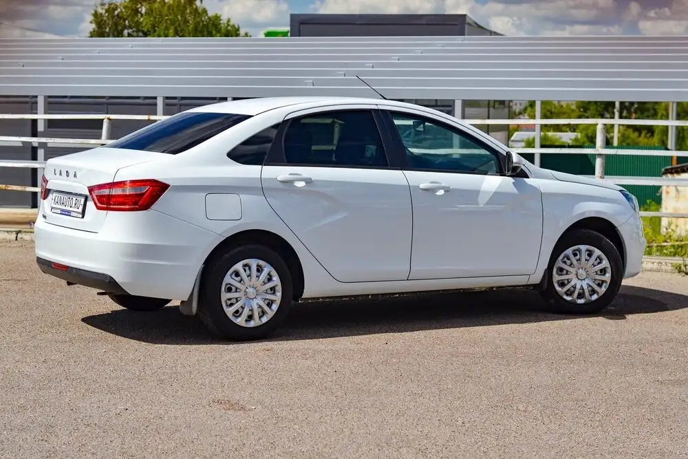 Lada Vesta 2019 года в хорошем состоянии и кредит - Легковые автомобили (Авто) в Канаш