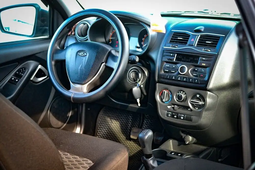 Lada Granta Универсал 2019 - Легковые автомобили (Авто) в Канаш