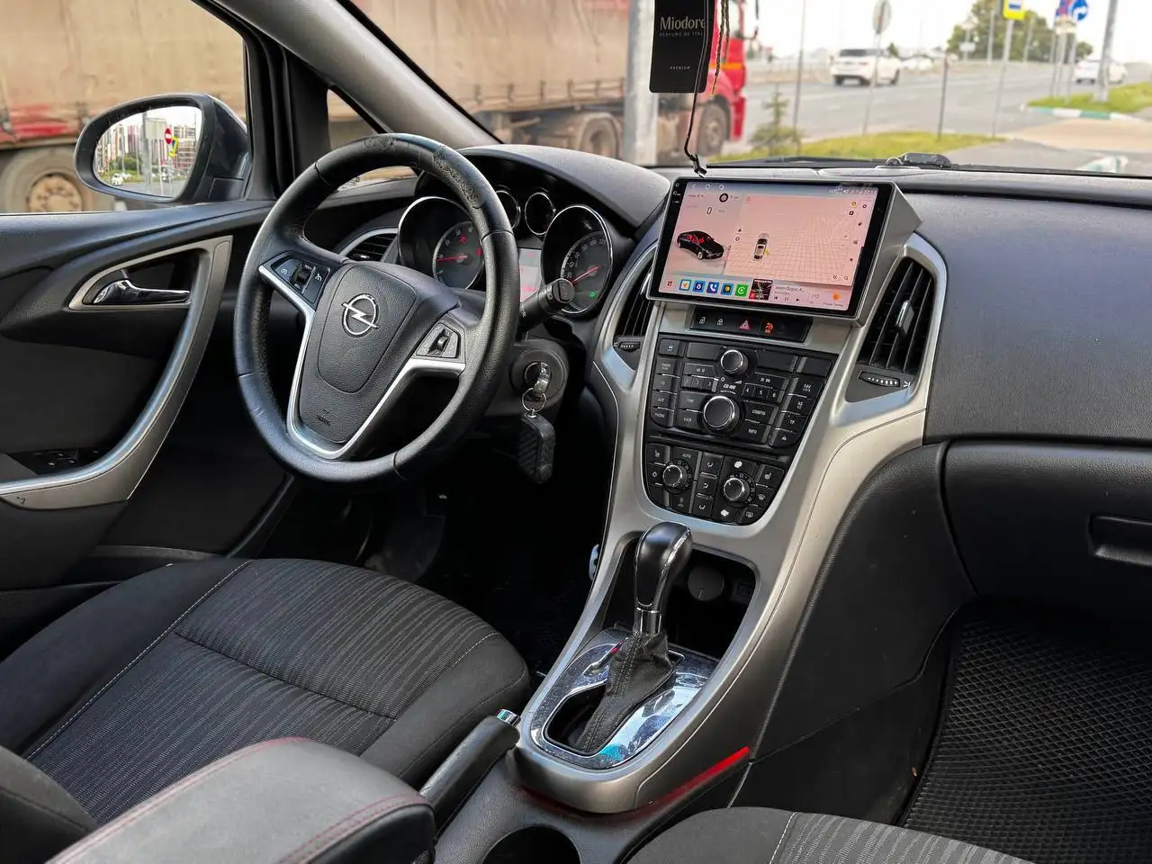 Opel Astra J 2010, 1.6 AT - Легковые автомобили (Авто) в Казань