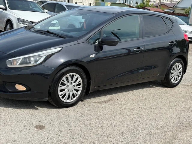 Kia Ceed 2013 - Авто в Канаш