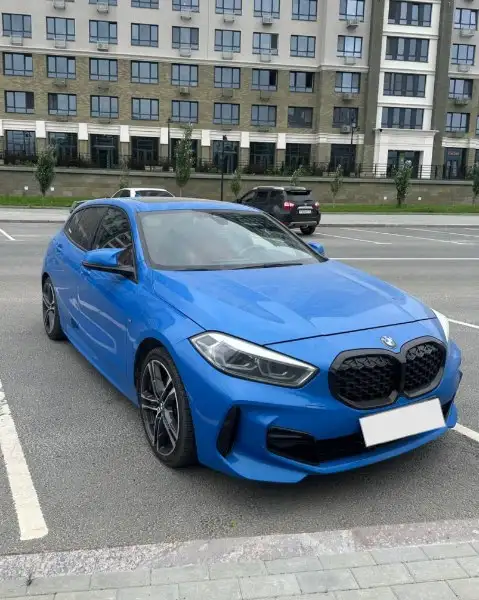 BMW 1 серии F40 2020 - Легковые автомобили (Авто) в Тюмень