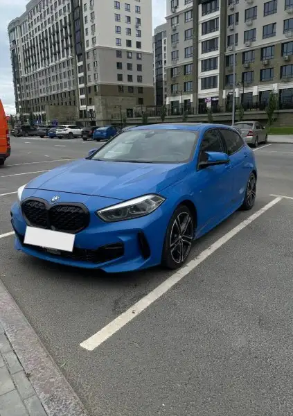 BMW 1 серии F40 2020 - Легковые автомобили (Авто) в Тюмень