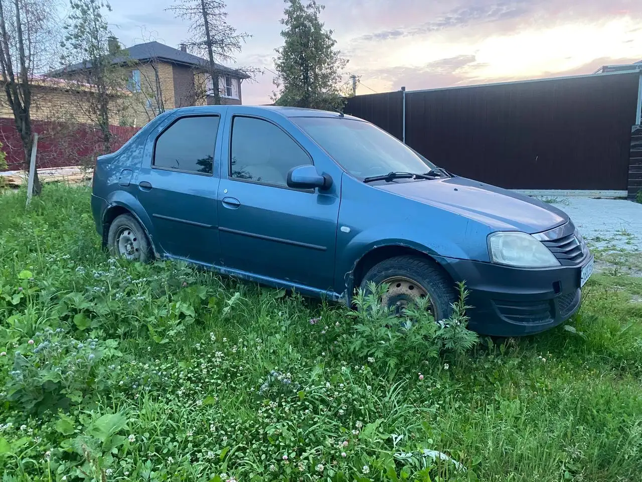 Renault Logan 2013 1.4 - Легковые автомобили (Авто) в Казань