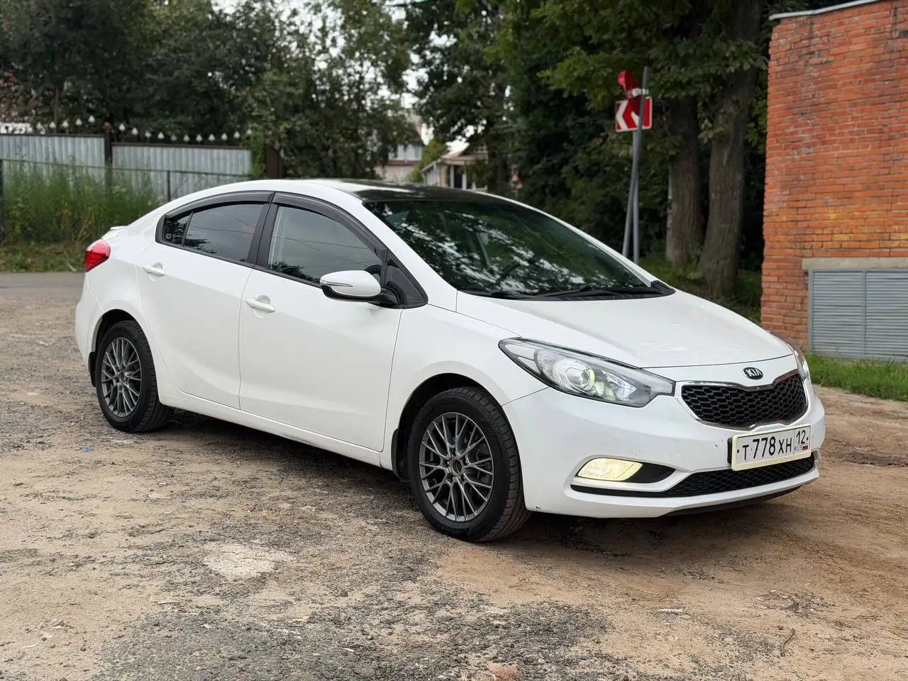 KIA Cerato 1.6 MT 2013 - Авто в Казань