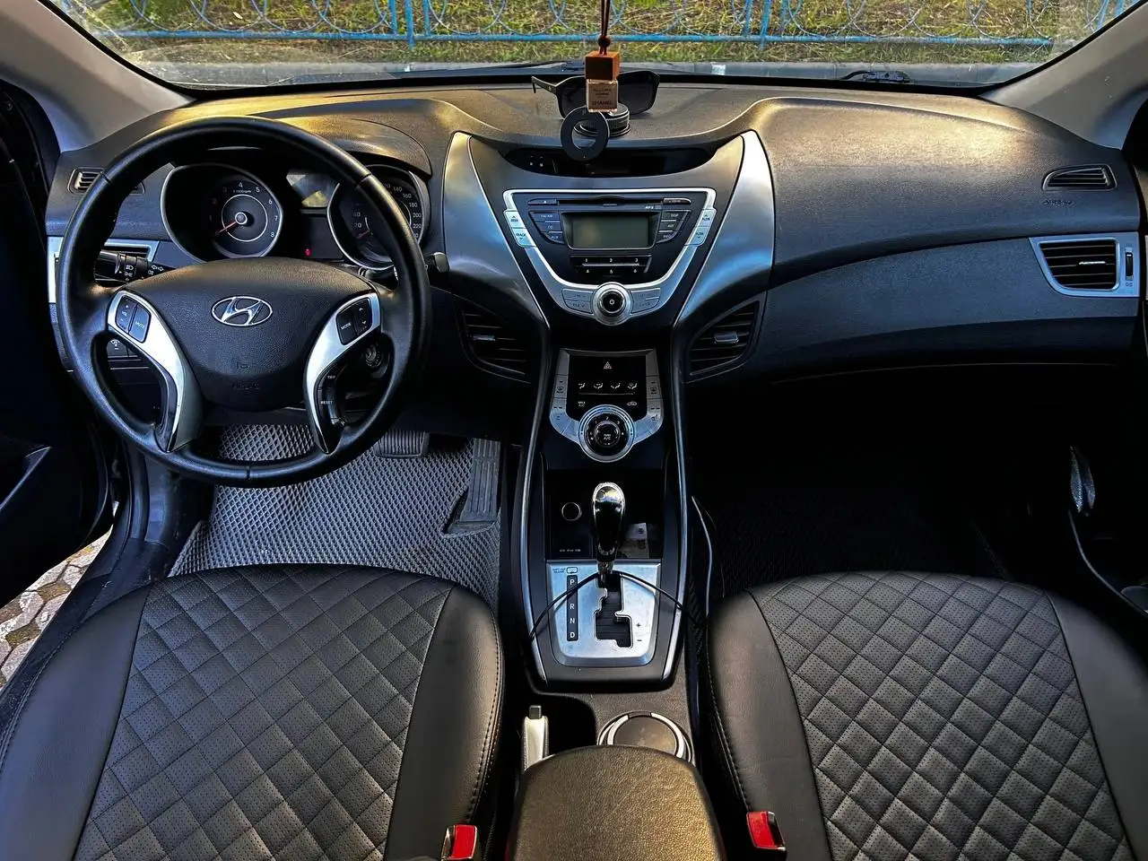 Hyundai Elantra 1.6AT 132л.с 2011 - Легковые автомобили (Авто) в Чебоксары