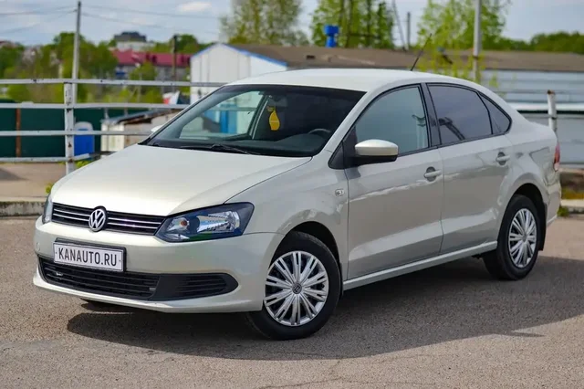 Volkswagen Polo 2012, 1.6 автомат, кредит/нал/обмен - Легковые авто в Канаш