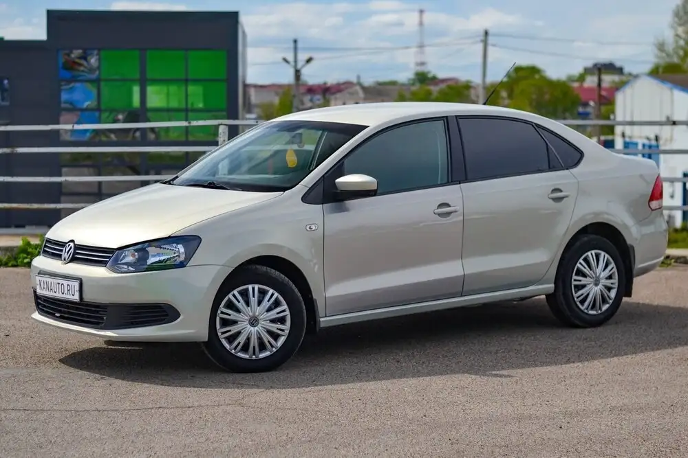 Volkswagen Polo 2012, 1.6 автомат, кредит/нал/обмен - Легковые автомобили (Авто) в Канаш