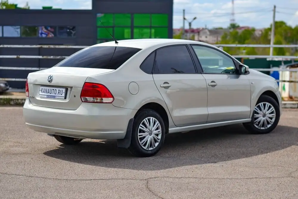 Volkswagen Polo 2012, 1.6 автомат, кредит/нал/обмен - Легковые автомобили (Авто) в Канаш
