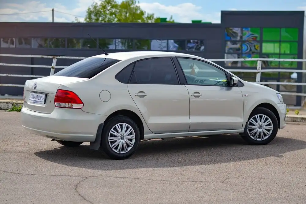 Volkswagen Polo 2012, 1.6 автомат, кредит/нал/обмен - Легковые автомобили (Авто) в Канаш