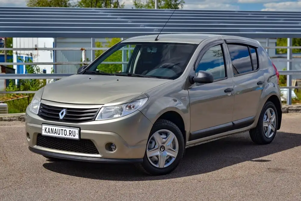 Renault Sandero 2011 в кредит без первого взноса - Легковые автомобили (Авто) в Канаш