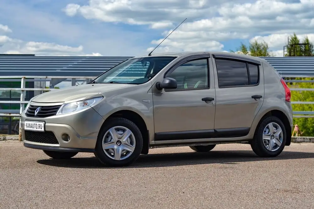 Renault Sandero 2011 в кредит без первого взноса - Легковые автомобили (Авто) в Канаш