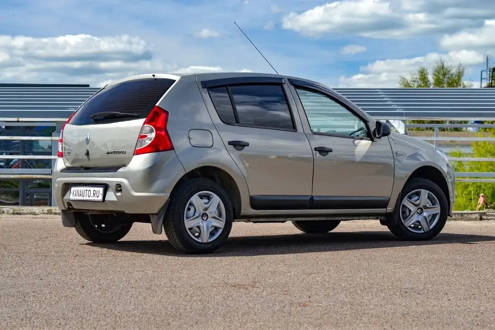 Renault Sandero 2011 в кредит без первого взноса - Легковые автомобили (Авто) в Канаш