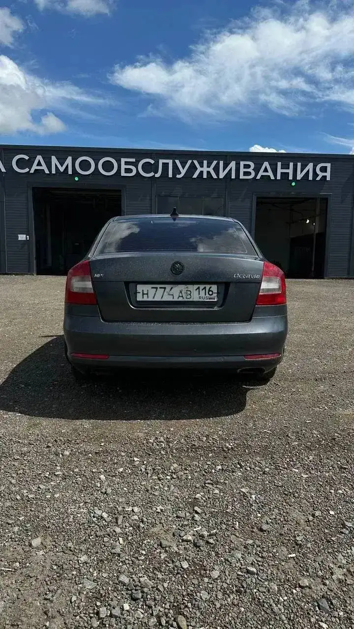 Skoda Octavia 1.6 МТ 2010 года - Легковые автомобили (Авто) в Казань