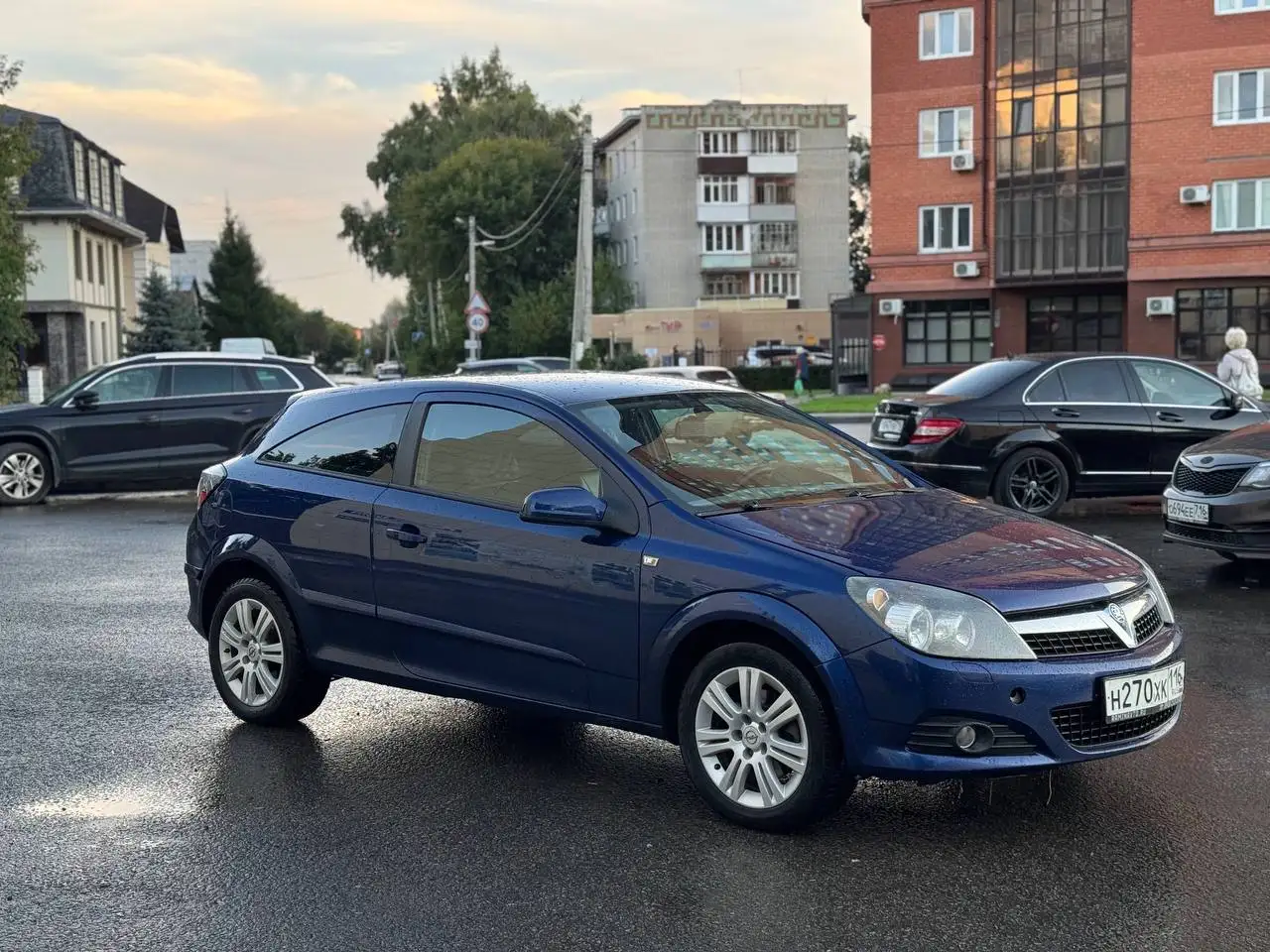 Opel Astra GTC 2007, 1.6 MT, 270 000 км, 370 000 ₽ - Авто в Казань