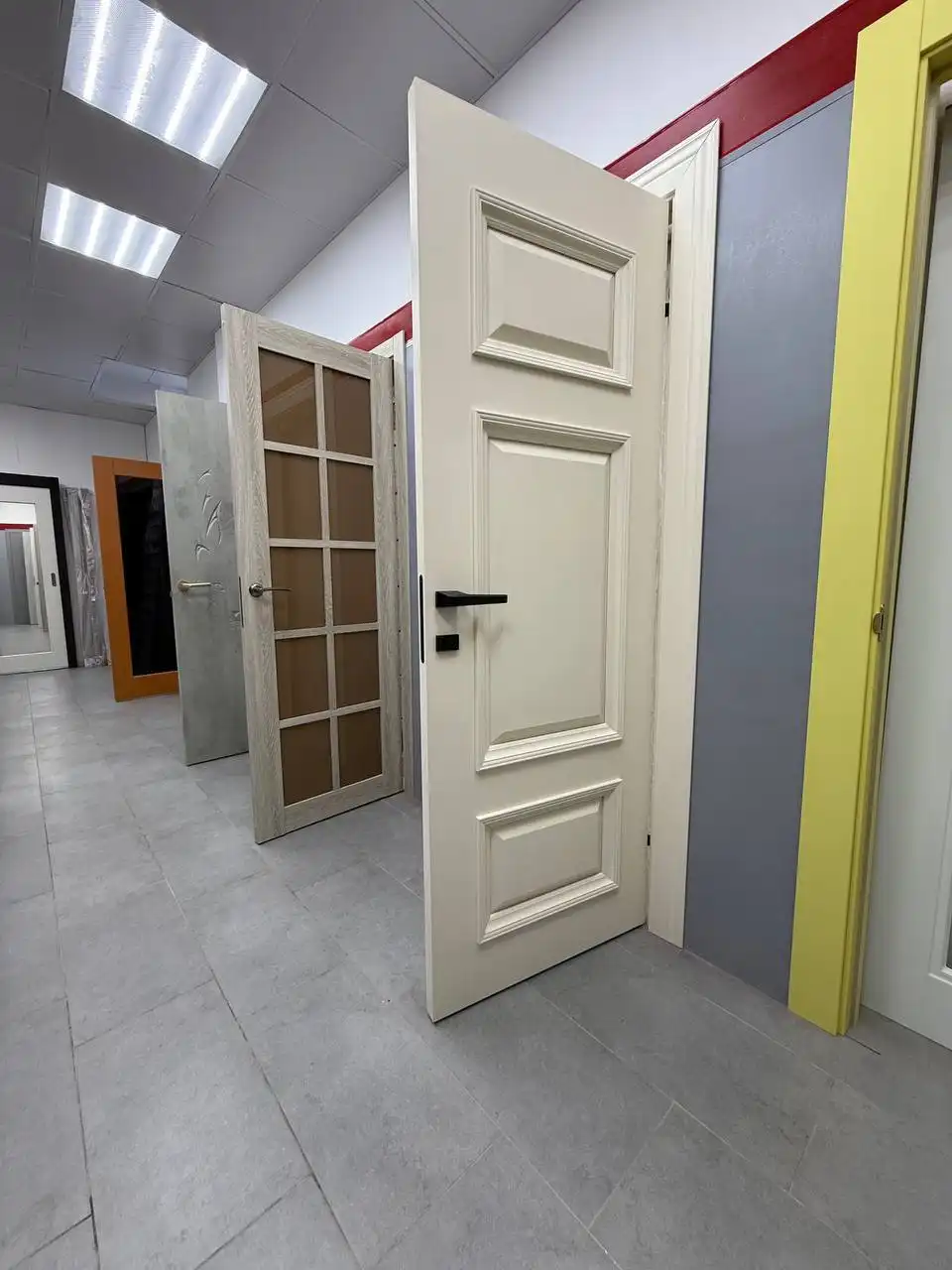 Изготовление и монтаж дверей и перегородок от компании Теплинский и Компания - Ремонт и строительство (Услуги) в Москва