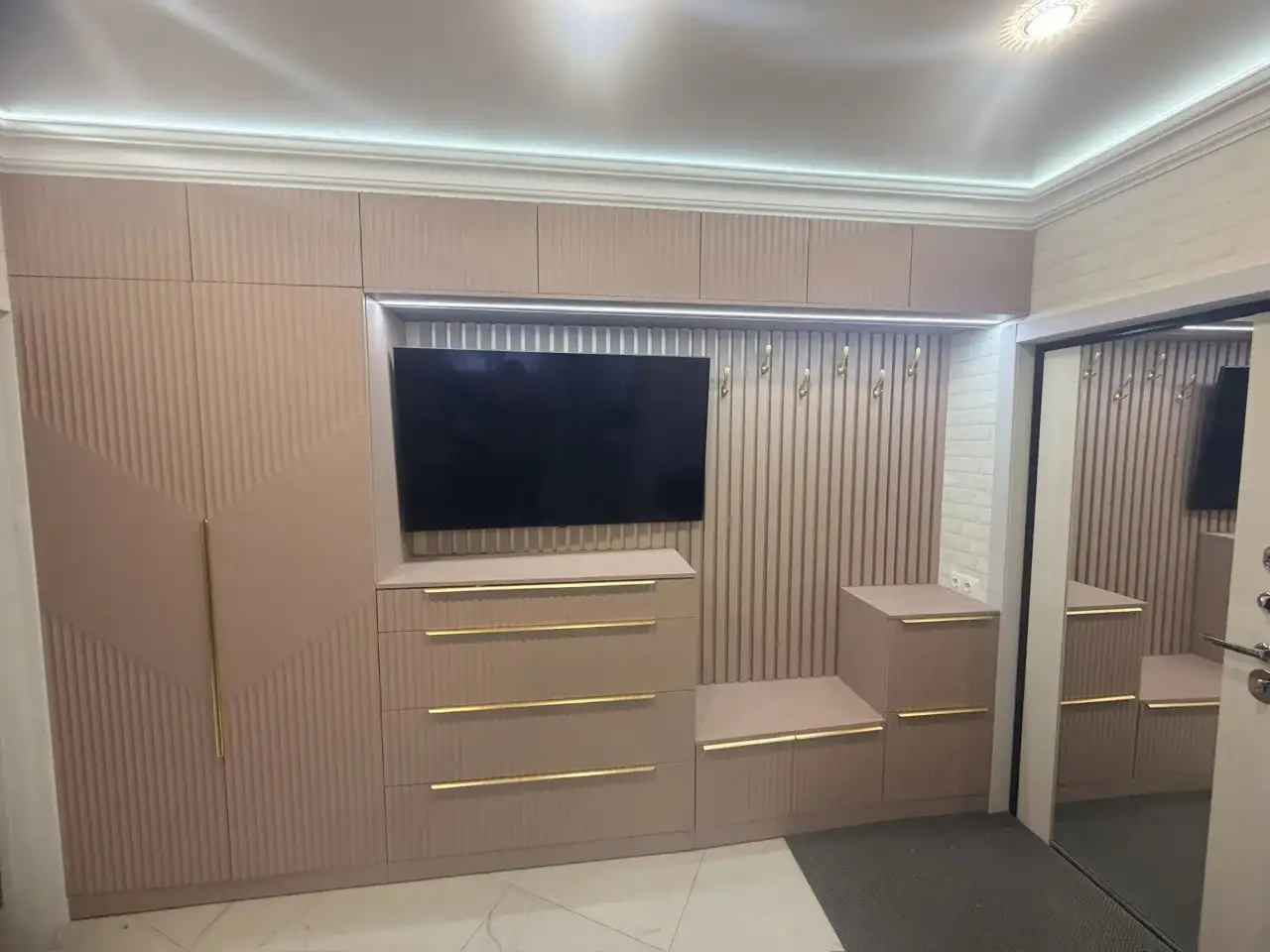 Профессиональные услуги дизайнера корпусной мебели с бесплатным выездом - Дизайн интерьера (Услуги) в Люберцы