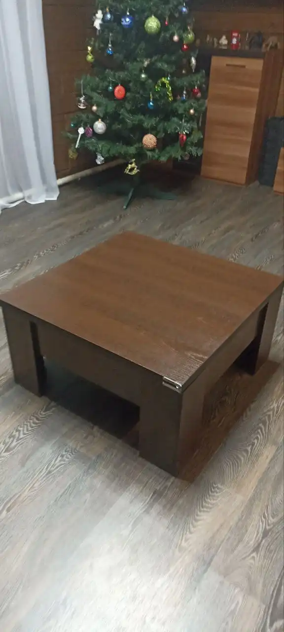 Продам стол