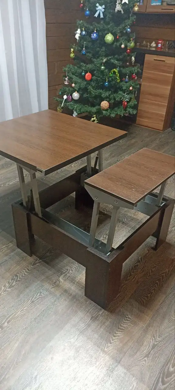 Продам стол