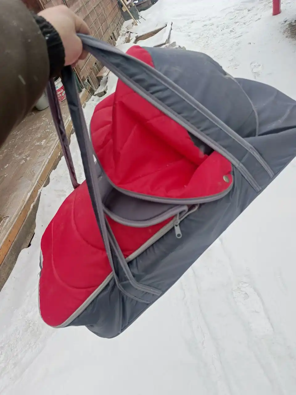 Продажа санок, сумки-переноски и мультиварки