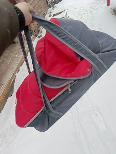 Продажа санок, сумки-переноски и мультиварки - частное объявление в Емельяново