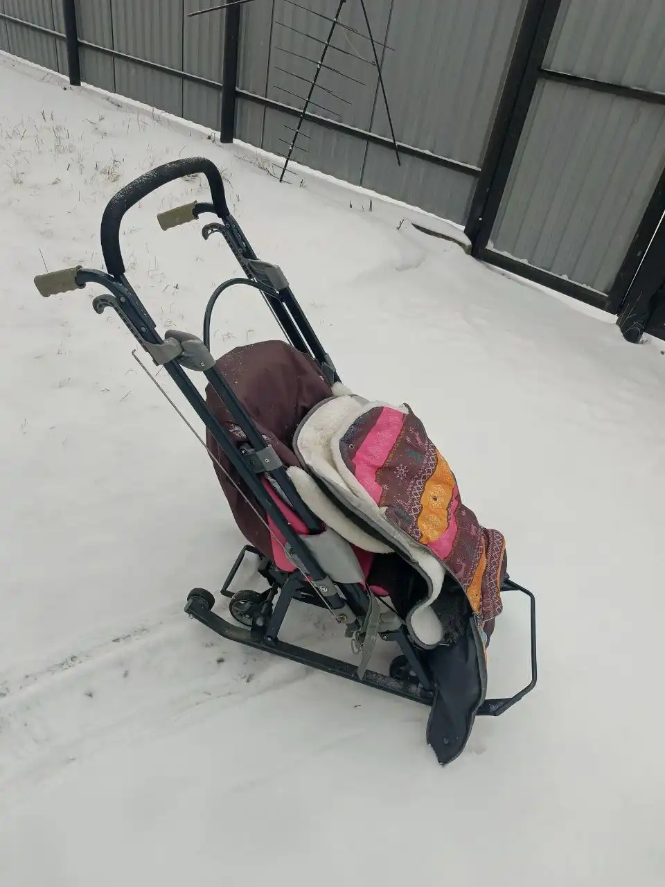 Продажа санок, сумки-переноски и мультиварки