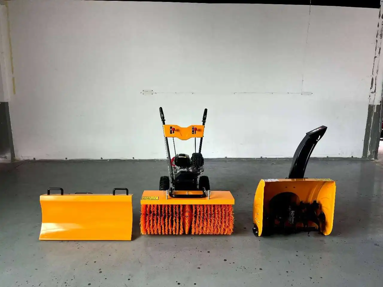 Снегоуборочная машина TEZZA YW800 с двигателем LONCIN 196cc