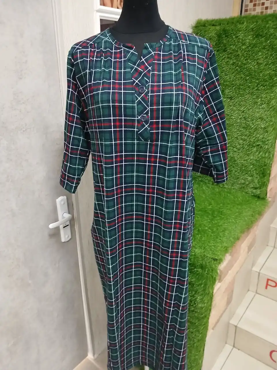 Халаты, домашние платья и костюмы