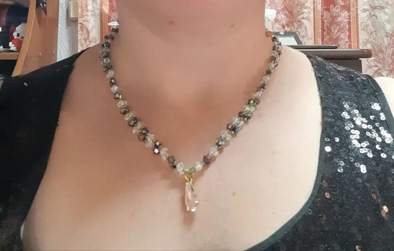 Украшения ручной работы для праздничного образа